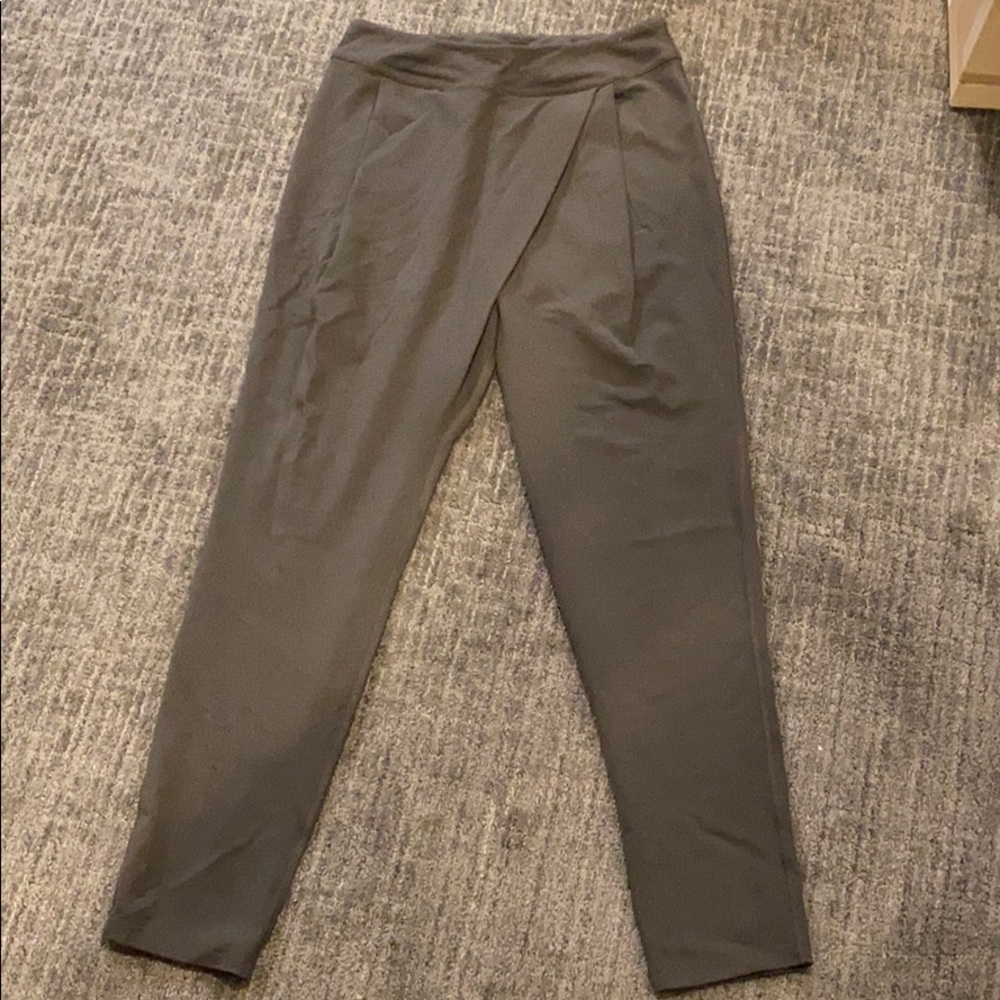 Lululemon Gray-Green Pleated Front Legging Pant